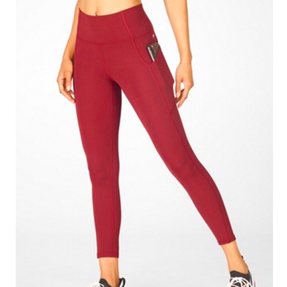 Fabletics Red Cropped Legging